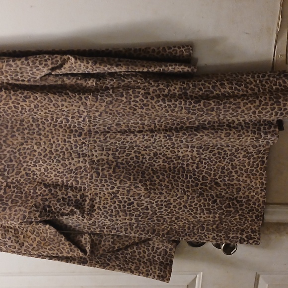 I am moving to a new place. - Picture 2 of 2